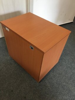 Hnědý kancelářský pojízdný kontejner - 5