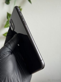 iPhone 11 64GB černý - 5