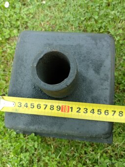 Kanalizační vpusť 240x240 mm litinová se zvonkem - 5