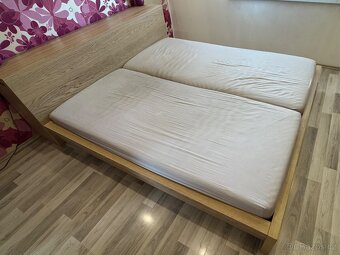 Postel Malm 180x200cm s výsuvnými skřínkami - 5