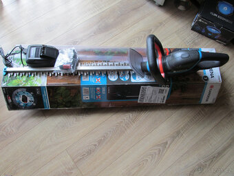 GARDENA ComfortCut 60/18V P4A Akumulátorové nůžky - 5