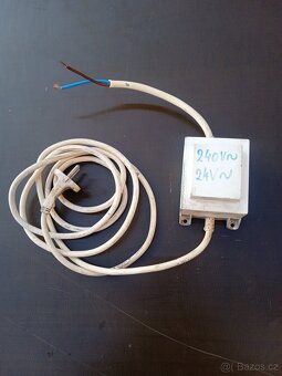 Prodám plastovou krabičku s tlačítky a stykačem na 230V - 5