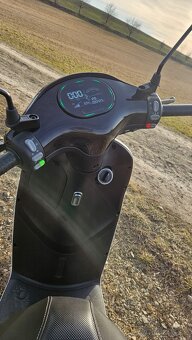 ELEKTRICKÝ SKÚTR HORWIN EK3 - 5