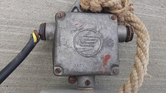 Světlo průmyslové 220v - 5