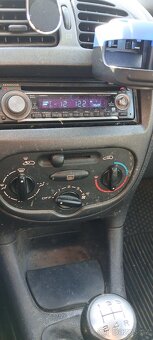 Peugeot 206 - 5