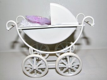 Malý kočárek kovový, mini panenky, viktoriánský styl. - 5