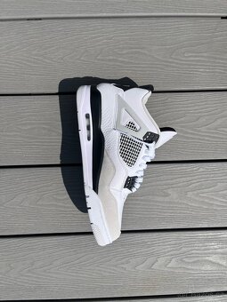 Jordan 4 Military Black - 5
