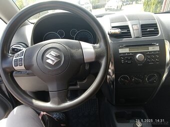 Suzuki SX4 - 5
