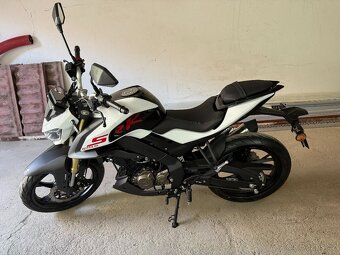 QJ Motor SRK 125 S - 5