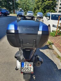 Honda Forza 350, 2021, 7500 Km, kufr smart - 5