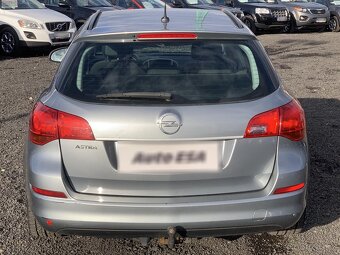 Opel Astra 1.4i , 74 kW benzín, 2011 - 5