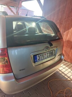 Toyota Corolla - 5