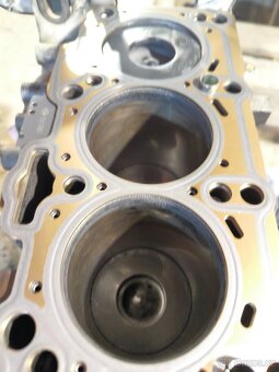 Motor BMN 2.0tdi 16v 125kw Octavia II. RS - 5
