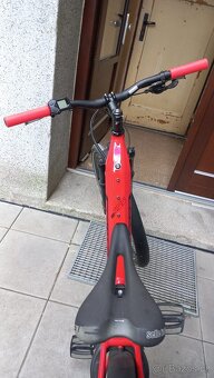 DÁMSKÉ ELEKTROKOLO ROCK MACHINE, R.V. 2022 nízký nástup - 5