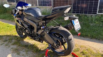 Kawasaki ZX6R Ninja - 5