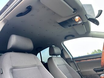 Volkswagen Jetta 2.0 FSI Sportline - 5