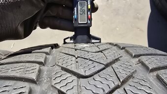 Zimnímatiky pneu 235/40/19 Pirelli - 5
