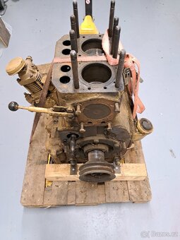 Motor zetor 25 - 5