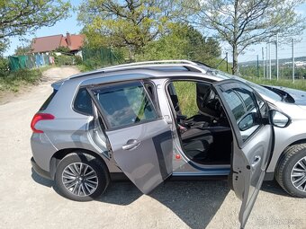 Prodám Peugeot 2008 1.2 benzín - 5