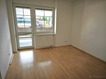 Pronájem bytu 2+kk s balkonem, ca 65 m2, OV, v Liberci - 5
