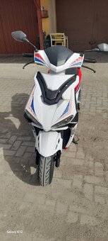 Prodám skutr Znen 125 ccm - 5