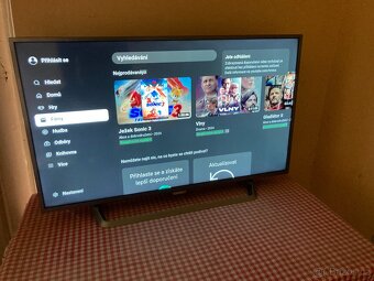 4K UHD LED Smart Televize Philips 43PUS6262 - 108 cm - Wifi - 5