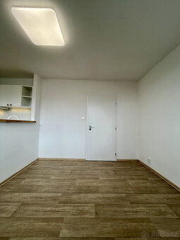 Pronájem bytu 1+kk, Spartakkovců, Poruba, 6800 Kč/měs, 23 m2 - 5
