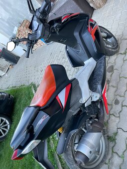 Aprilia SR 50 - 5