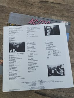 AC/DC - Dirty Deeds Done Dirt Cheap (1976) - 5
