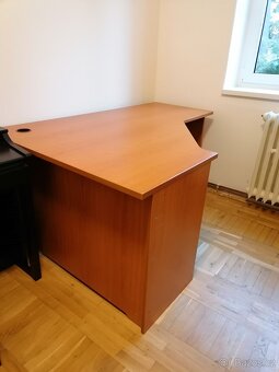 Kancelářský stůl - 5