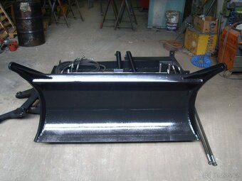 Čelní rampovač bez přichytávacího zubu - 5