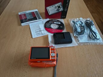 Digitální fotoaparát Casio Exilim ZOOM EX-Z9 oranžový - 5