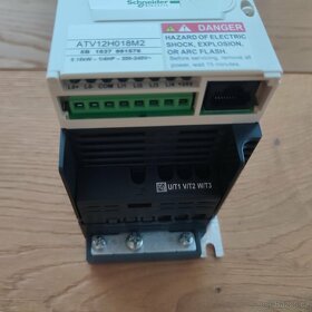 Invertor SCHNEIDER ELECTRIC 0,18 kW - 5