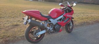 Honda VTR 1000 Firestorm - 5