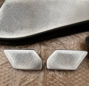 Komplet Bowers & Wilkins BMW X5 G05 - 5