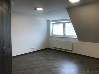 Byt k pronájmu 1+kk (32,9 m2) - 5