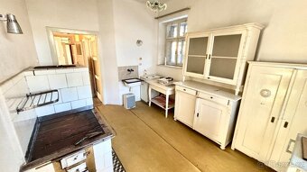Veliký rodinný dům, možno i jako dvojdomek - 5