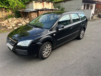 Ford Focus kombi, 2007, benzín, manuál, černá - 5