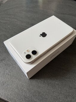 iPhone 11 64 GB Bílý - 5