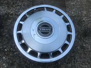 Prodam puklice Volvo - 5