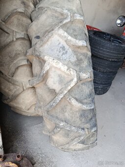 Kola na Zetor 25 nebo na Žm - 5