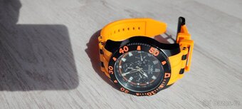 ze sbírky Invicta Pro Diver ,48mm - 5