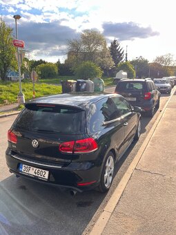 VW Golf 6 GTI 155 kW manuál - 5