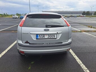 Fokus rok 2005, 1.6 benzín. 74KW. - 5