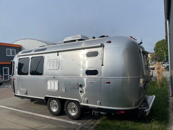 USA Karavan orig. AIRSTREAM, zánovní, odpočet DPH možný - 5