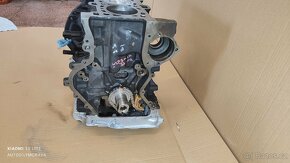 Spodek motoru Renault Master III. 2.3 dci biturbo - 5