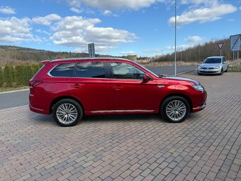 MITSUBISHI OUTLANDER 2.4 PHEV 165kW 4x4-2020-60.274KM- - 5