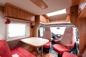 Fiat Ducato Hymer Trump 654 sl - Vrchní a zadní spaní - 5