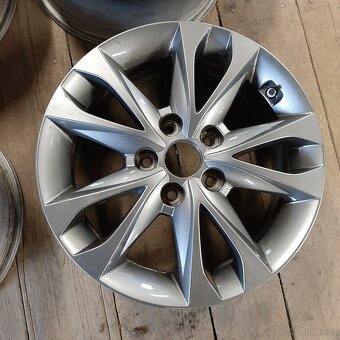 ALU disky Hyundai IX 35 6,5x16 ET48 rozteč 5x114,3 - 5