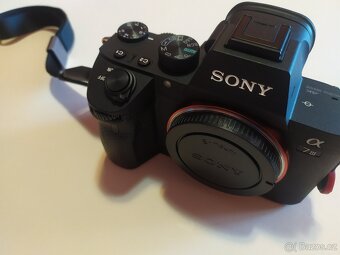 Sony Alpha A7 III - 5